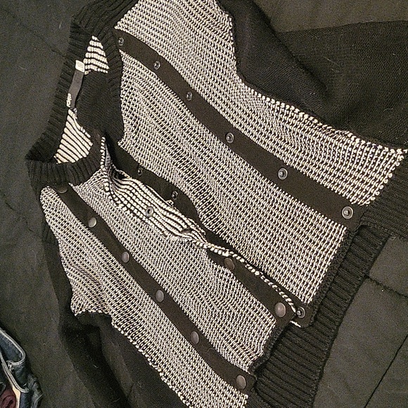 Fox fitted vest sweater - Picture 1 of 5